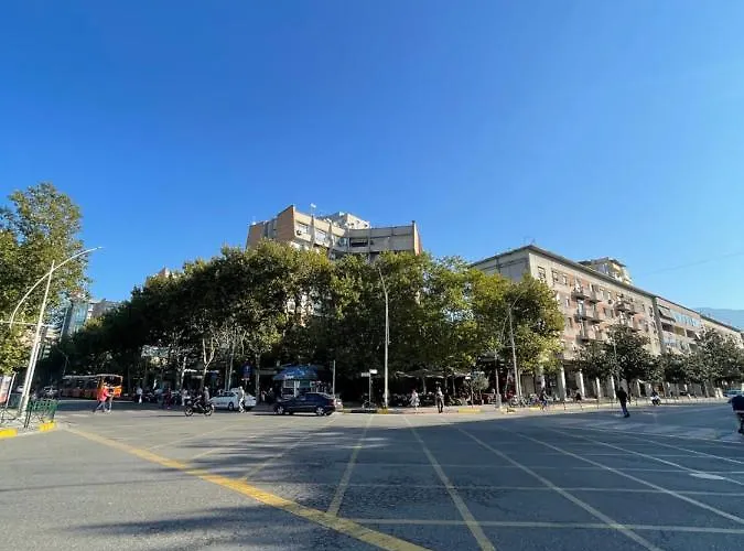 Centre View New Bazaar * Tirana